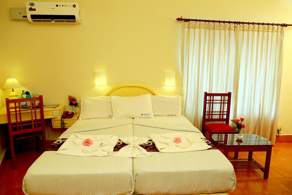 Michaels Inn Thekkady Exterior foto